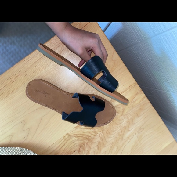 Sandals - Picture 3 of 3